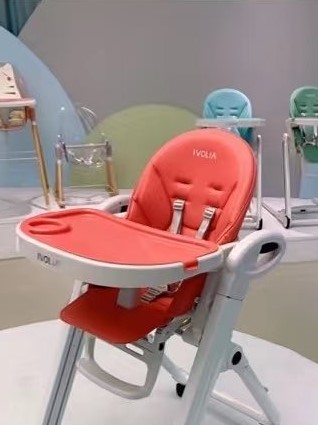 FEEDING CHAIR3