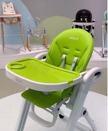 FEEDING CHAIR4